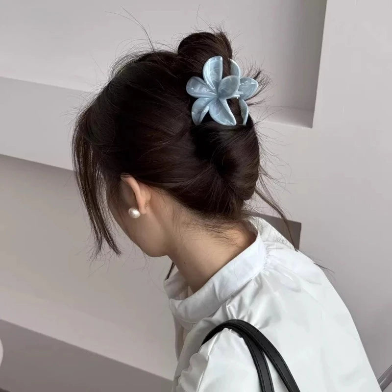 Flower Hair Claws Summer Beach Travel Hair Grab Clip Women Girls Female Fashion Shark Clip Bohemian Styling Barrettes Headwear Quake