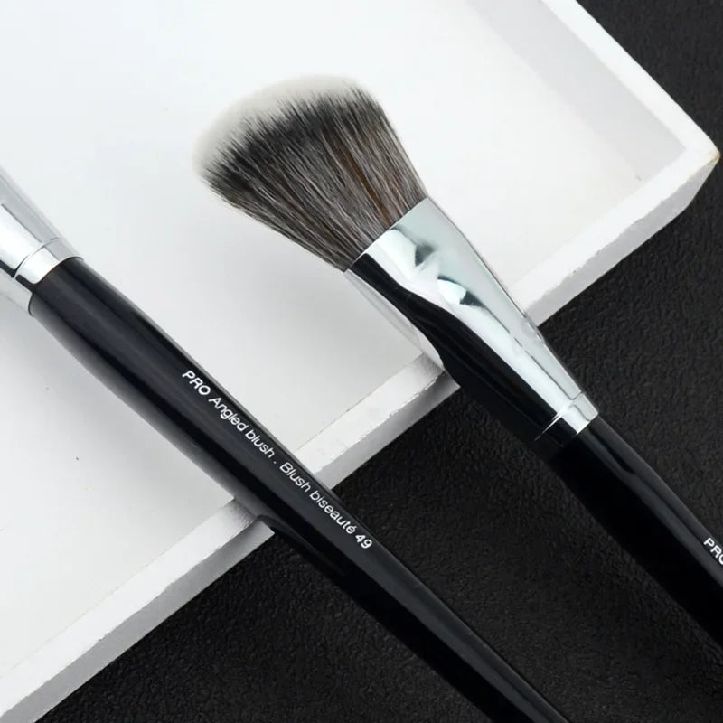 SEP #49 Contouring Brush Silhouette Mandible Line Brush Bevel Angle Cheekbone Blush Sculpture Makeup Brush Beauty Tools Quake