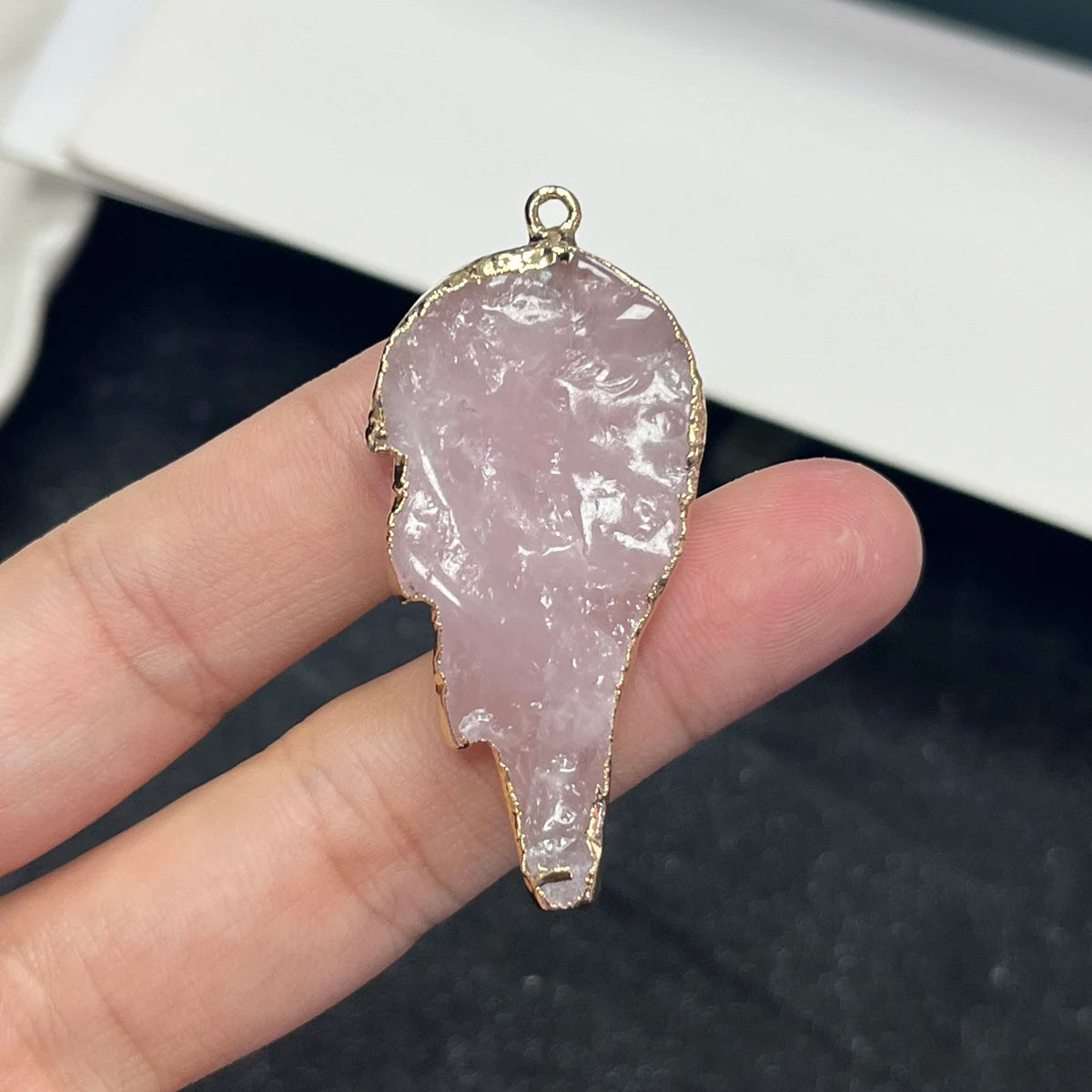 2Pcs New Style Necklace Pendant Natural Stone Rose Quartz Wing-Shaped Pendant for Jewelry Making DIY Beacelet Earrings Accessory Quake