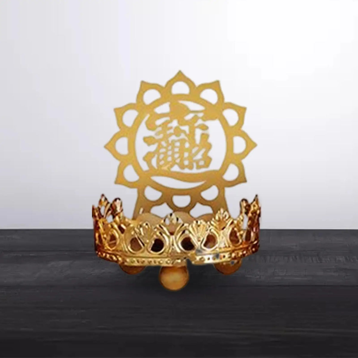 Retro Style Hollow Carved Tealight Candle Holder Desktop Ornament Metal Candlestick Tea Light Holders for Dining Table Decor Quake LuckFortune