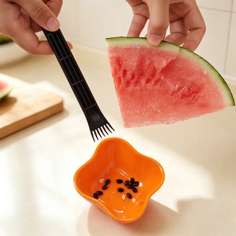 2Pcs Fruit Seed Remover Portable Watermelon Seed Extractor Plastic Fruit Seed Picker Lazy Tool for Watermelon Melon Seed Removal Quake