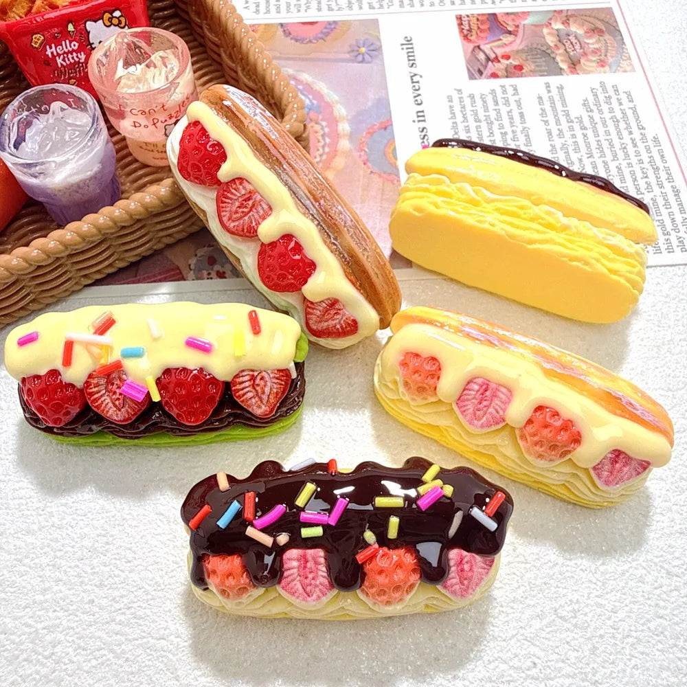5pcs Kawaii Strawberry Chocolate Cake Resin Miniature Cabochon DIY Jewelry Making Phone Decoration Scrapbooking Crafts Accessory Quake