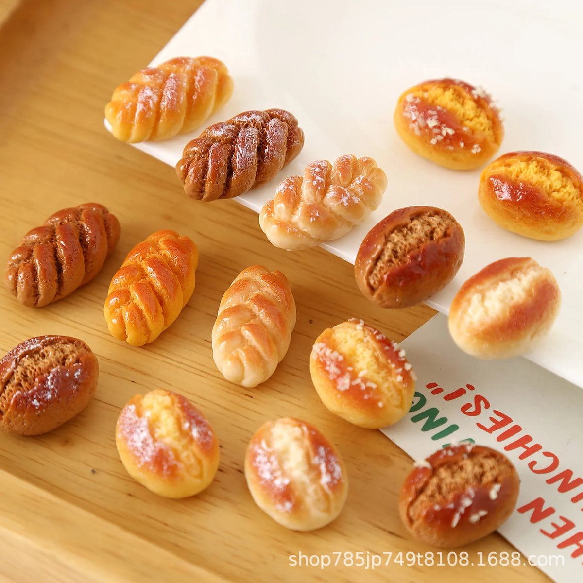 20pcs New Miniature Resin DIY Dessert Baked Cheese Bread DIY Play Kitchen Food Toys For Phone Hair Bow Dollhouse Accessories Quake