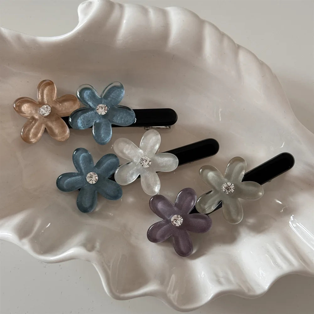 Korean Water Diamond Flower Duckbill Clip Fresh Sweet Hair Clip Bangs Side Clip Women Girls Resin Floral Hairpin Headpiece New Quake