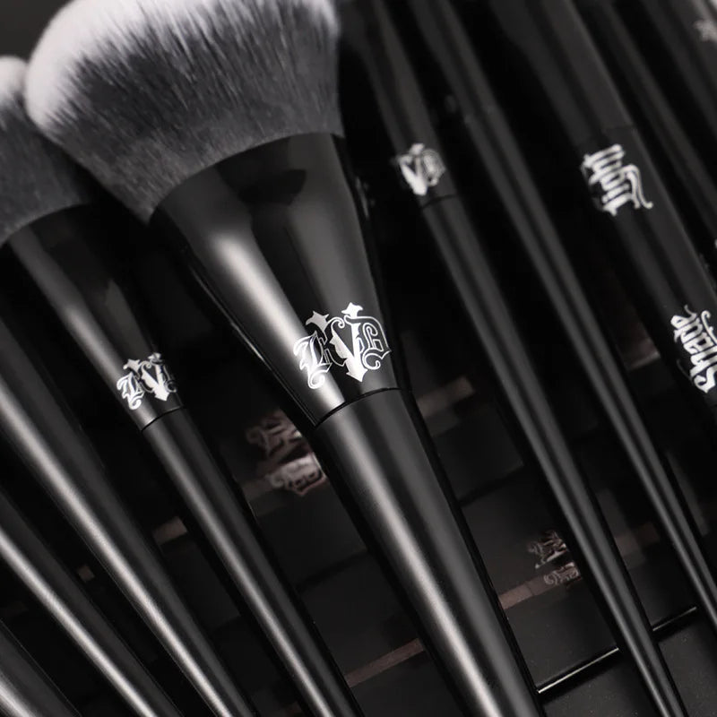 KVD Makeup Brushes Series Blusher Powder Foundation Concealer Eye Shadow Blending Cosmetic Beauty Soft Brush Tools Maquiagem Quake