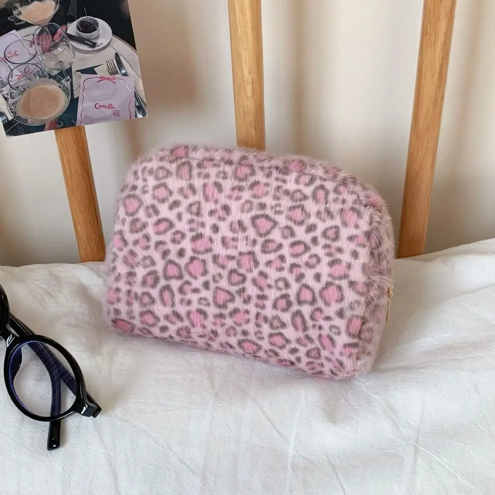 High Quality Fuzzy Makeup Bag Large Capacity Portable Cosmetic Bag Leopard Print Toiletry Organizer Girls Quake