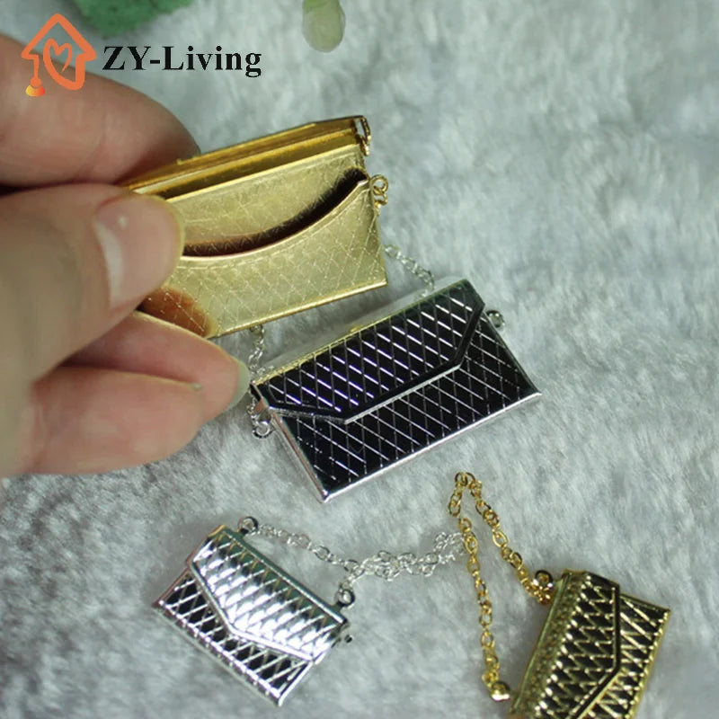 1Pc Metal chain pack Doll Bag Miniature Shopping Handbag for Clothes Accessories Quake