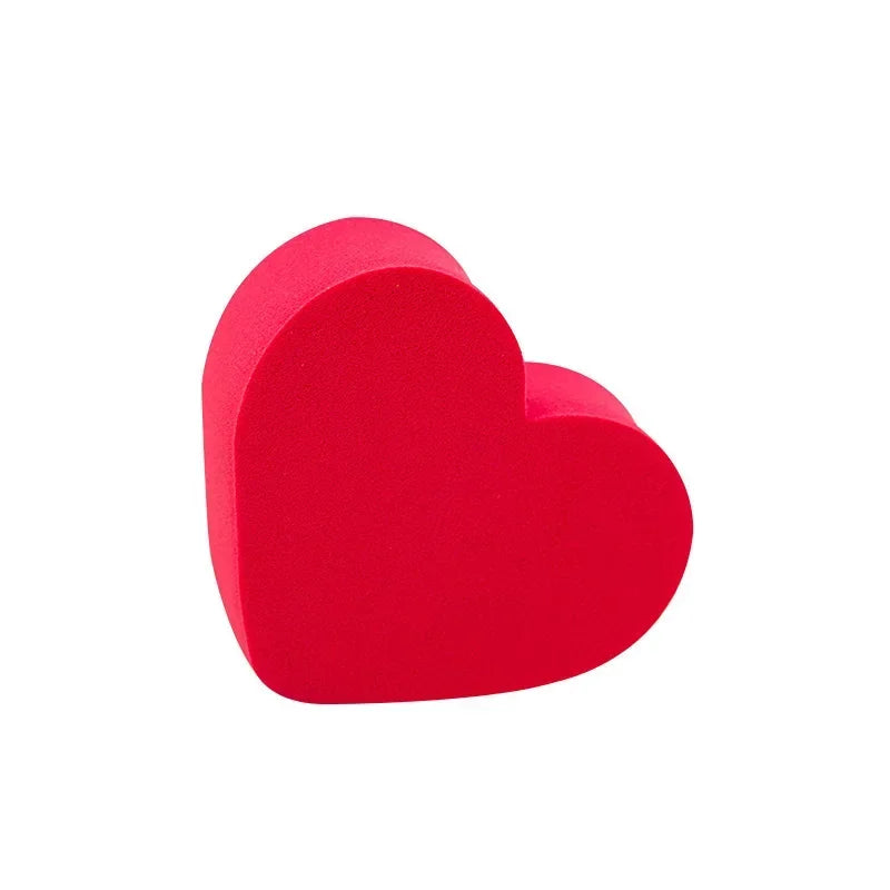 Rose Red Heart Soft Sponge Puff Wet and Dry Dual Use Makeup Beauty Puff Liquid Foundation Sponge Cosmetic Tools 1pc 6.5x5.5x2CM Quake