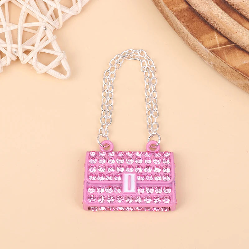 1Pcs Miniature Fashionable Dollhouse Metal Chain Handbag Set Pack Doll Bags for Clothes Accessories Toy for Kids Quake Pink