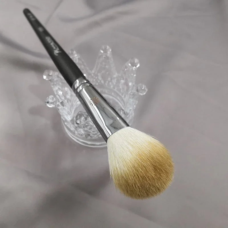 Professional #105 Natural Goat Hair Protein Hair Oblate Bristle Cheek Blusher Brush Hightlitghter Powder Makeup Brushes Quake