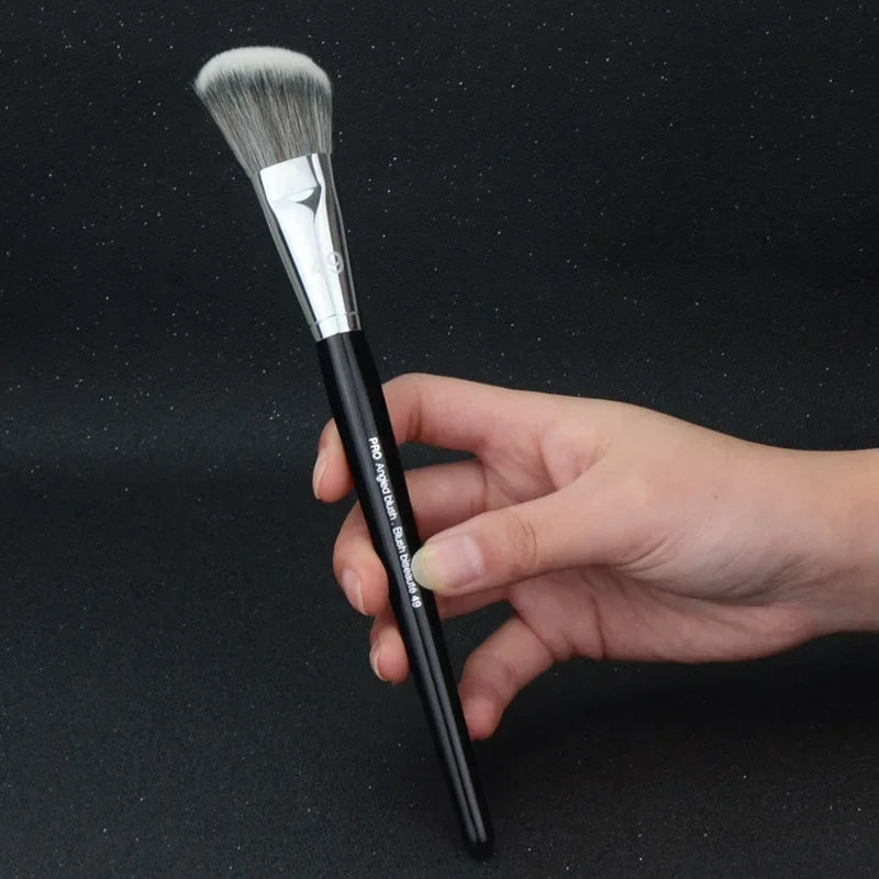 SEP #49 Contouring Brush Silhouette Mandible Line Brush Bevel Angle Cheekbone Blush Sculpture Makeup Brush Beauty Tools Quake