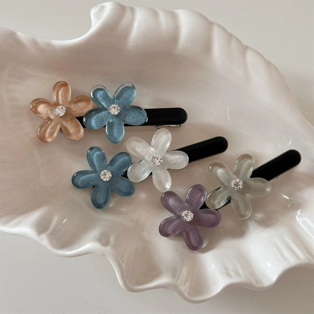 Korean Water Diamond Flower Duckbill Clip Fresh Sweet Hair Clip Bangs Side Clip Women Girls Resin Floral Hairpin Headpiece New Quake