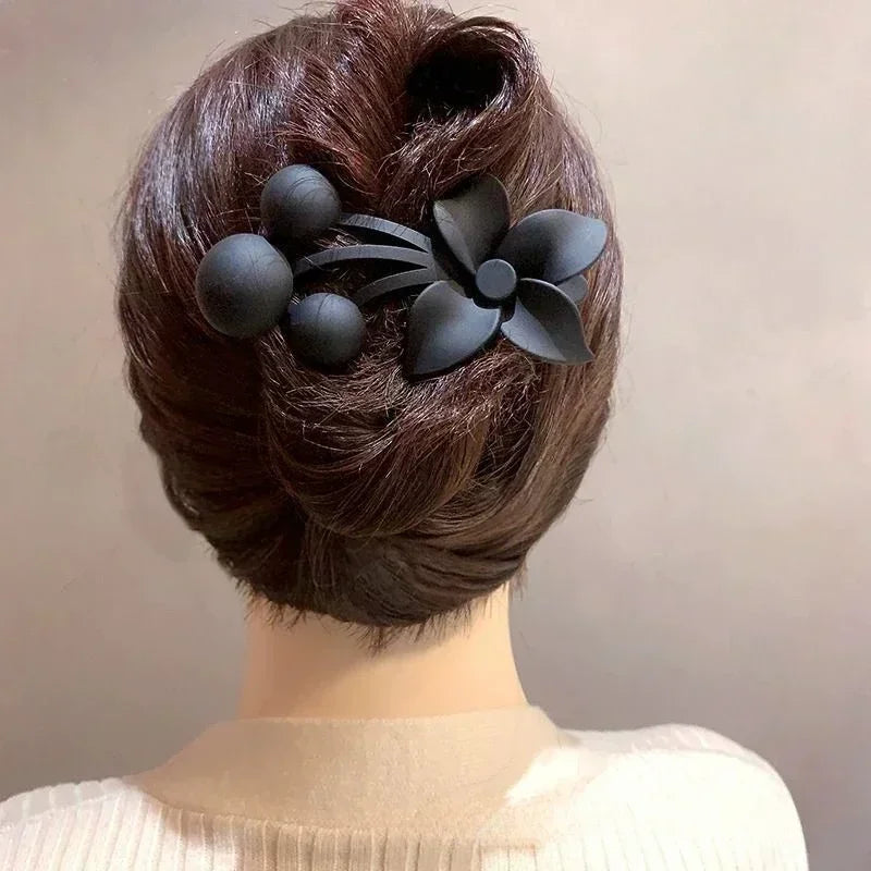 Elegant Flower Hair Clips Clamp Women Summer Hair Clip Headdress Back Head Spoon Coiled Hairpins Duckbill Clip Ponytail Holder Quake