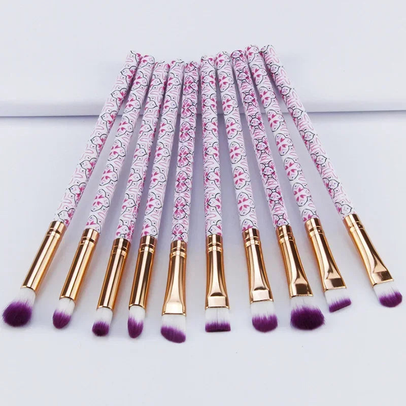 10Pcs/Lot Makeup Brushes Eyeshadow Eyebrow Fine Lines Depict Patterns Lip Professional Eye Part Makeup Brush Set Quake