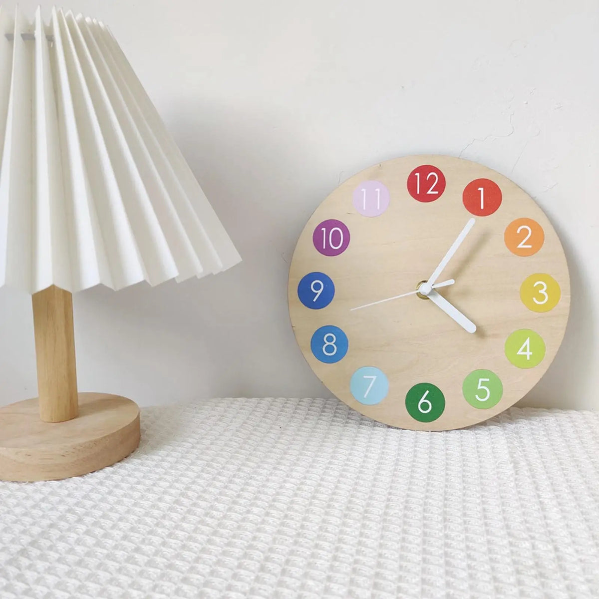 Stylish 11 Inch Wall Clock for Bedroom Decor - Battery Operated Quake White hands
