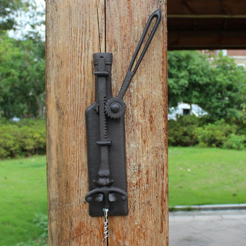European Vintage Cast Iron Wall Mounted Wine Bottle Opener Home Bar Decor Rustic Beverage Bottle Opening Accessory Quake
