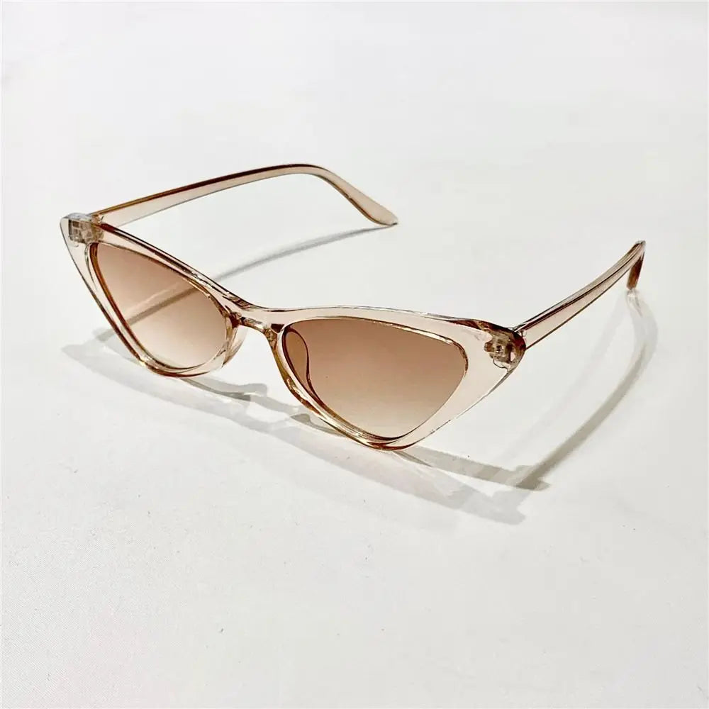 Vintage Small Frame Cat Eye Sunglasses UV400 Protection Trendy Retro Shades Streetwear Accessories for Women Quake Champagne