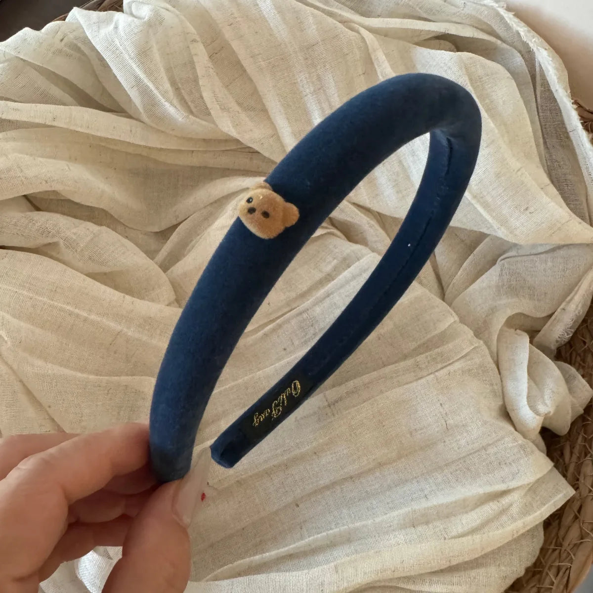 Autumn Winter Vintage Plush Teddy Bear Headband Sweet Cute Velvet Headband Korean Women Girls Daily Outgoing Hair Hoop Headwear Quake blue