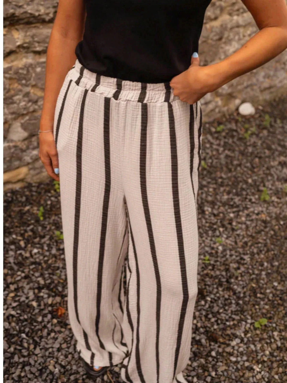 Women's Vertical Stripe Wide-leg Pants, Elastic Waist Pleated Casual Trousers, Resort Style Loose Slimming Floor-length Quake 10 S