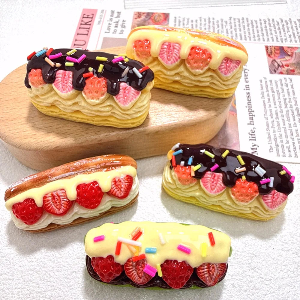 5pcs Kawaii Strawberry Chocolate Cake Resin Miniature Cabochon DIY Jewelry Making Phone Decoration Scrapbooking Crafts Accessory Quake