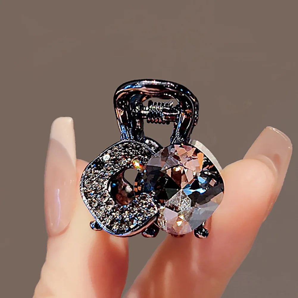 Exquisite Small Crystal Rhinestone Hair Claw Alloy Bangs Hairpin Women Forehead Bang Side Clip Princess Head Hair Accessories Quake