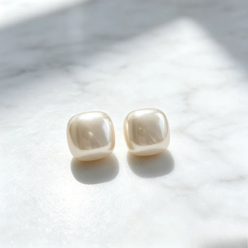 Soft Rounded Square Imitation Pearl Silver Stud Earrings Multi-size White Champagne Minimal Commute Luxury Women Ear Jewelry Quake