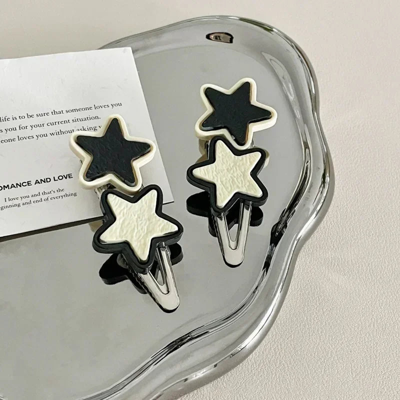 Cute Star Black White Hair Clips Sweet Cool Y2K Hair Clip Girls Forehead Broken Side Clip Makeup Hair Accessories Headdress Clip Quake 2pcs
