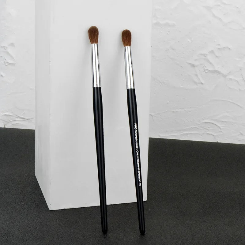 Professional Eyeshadow Brush Tapered Crease Precison Eye Makeup brush S19 Natural Goat Hair Beauty Cosmetic Blender Brush Quake