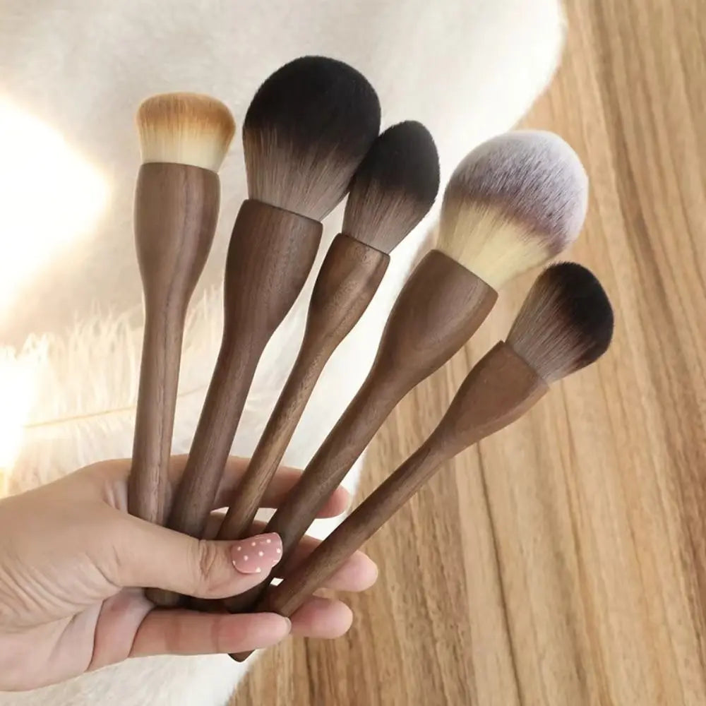 New Makeup Brush Handle Makeup Brush Super Soft Make Up Tool Blush Brush Retro High Quality Walnut Loose Brush Blush Brush Quake