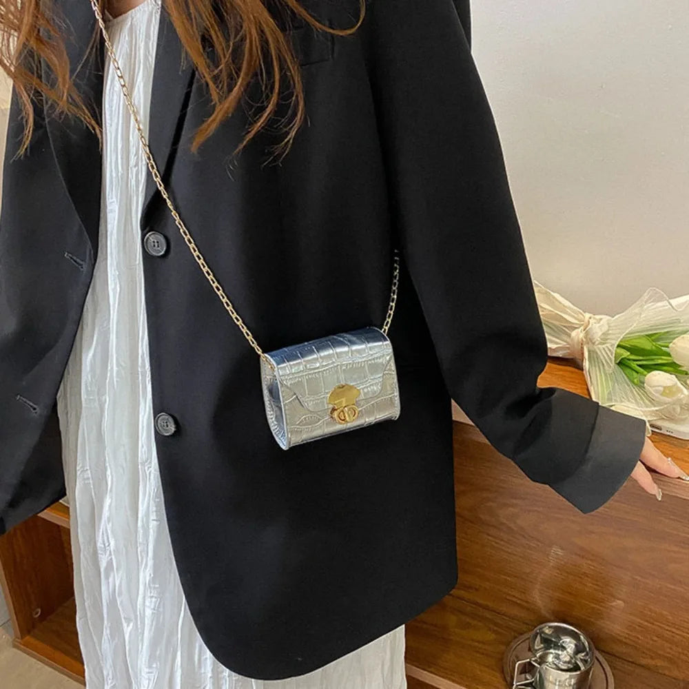 Hot Sale Trendy Shoulder Bag Casual Mini Commuting Bag Underarm Bag Daily Life Quake