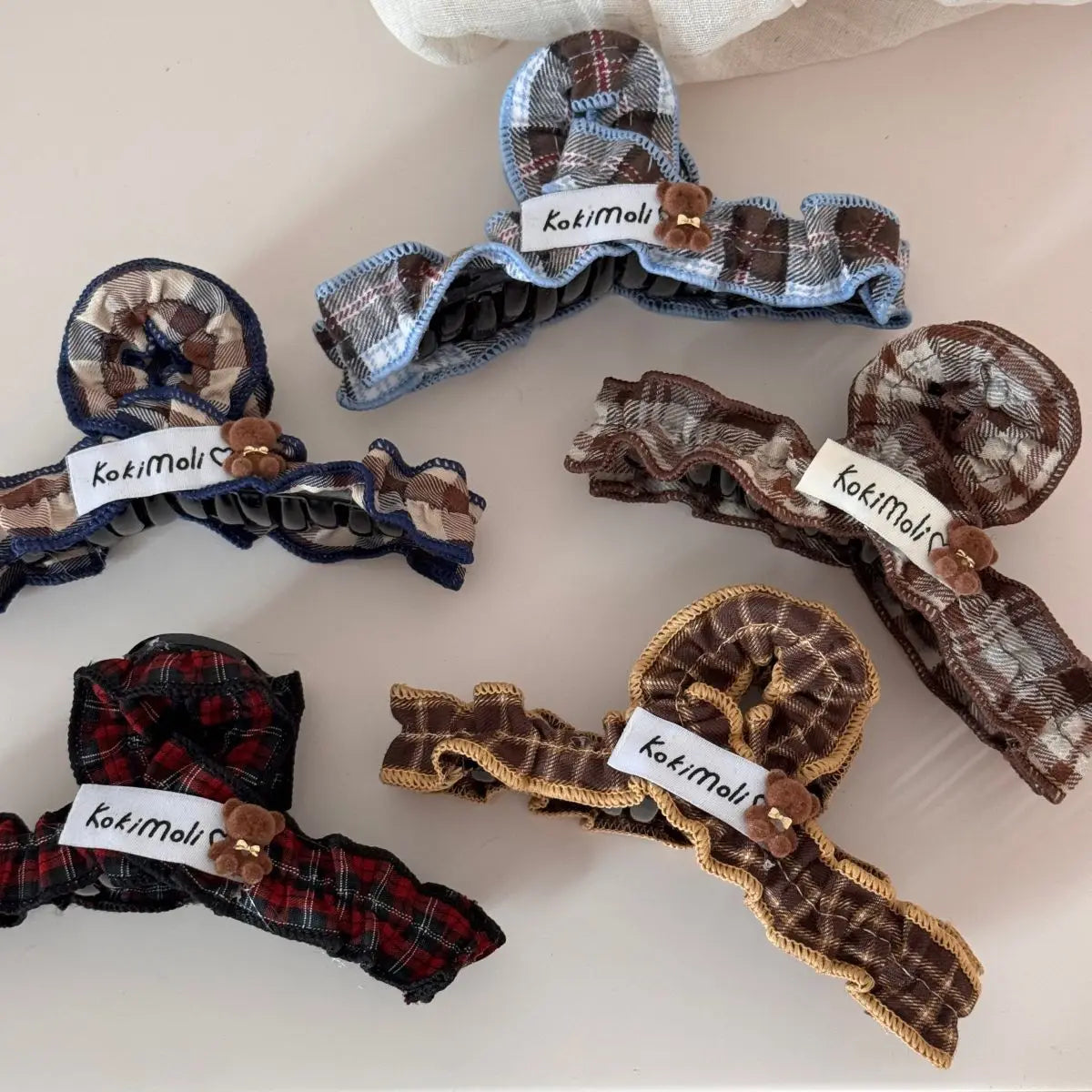 Velvet Teddy Bear Plaid Fabric Pleated Hair Claw Sweet Temperament Shark Clip Women Sweet Hair Accessories Ponytail Clip New Quake