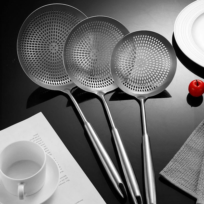 Stainless Steel Large Skimmer Spoon Long Handle Kitchen Strainer for Hot Pot Frying Dumplings Noodles Multi‑size Optional Quake