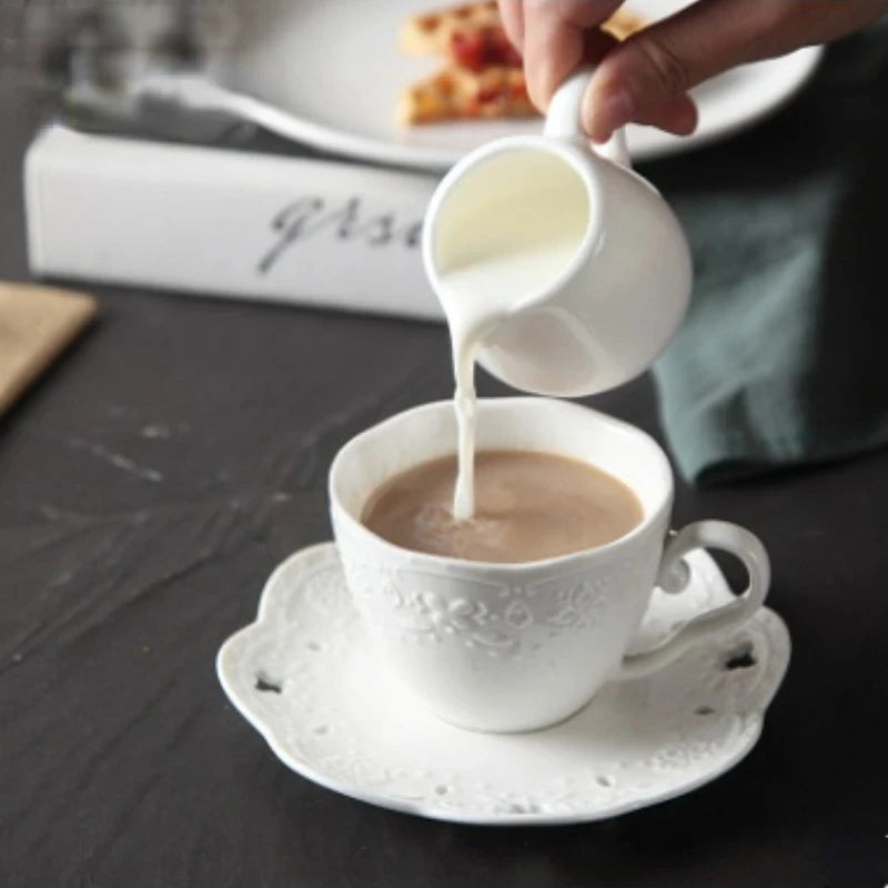 YWDL 50/100/220ML Ceramic Milk Jug Espresso Coffee Cream Jugs Kitchen Sauce Cup Serving Pitcher White Heat-resistant Milk Cup Quake