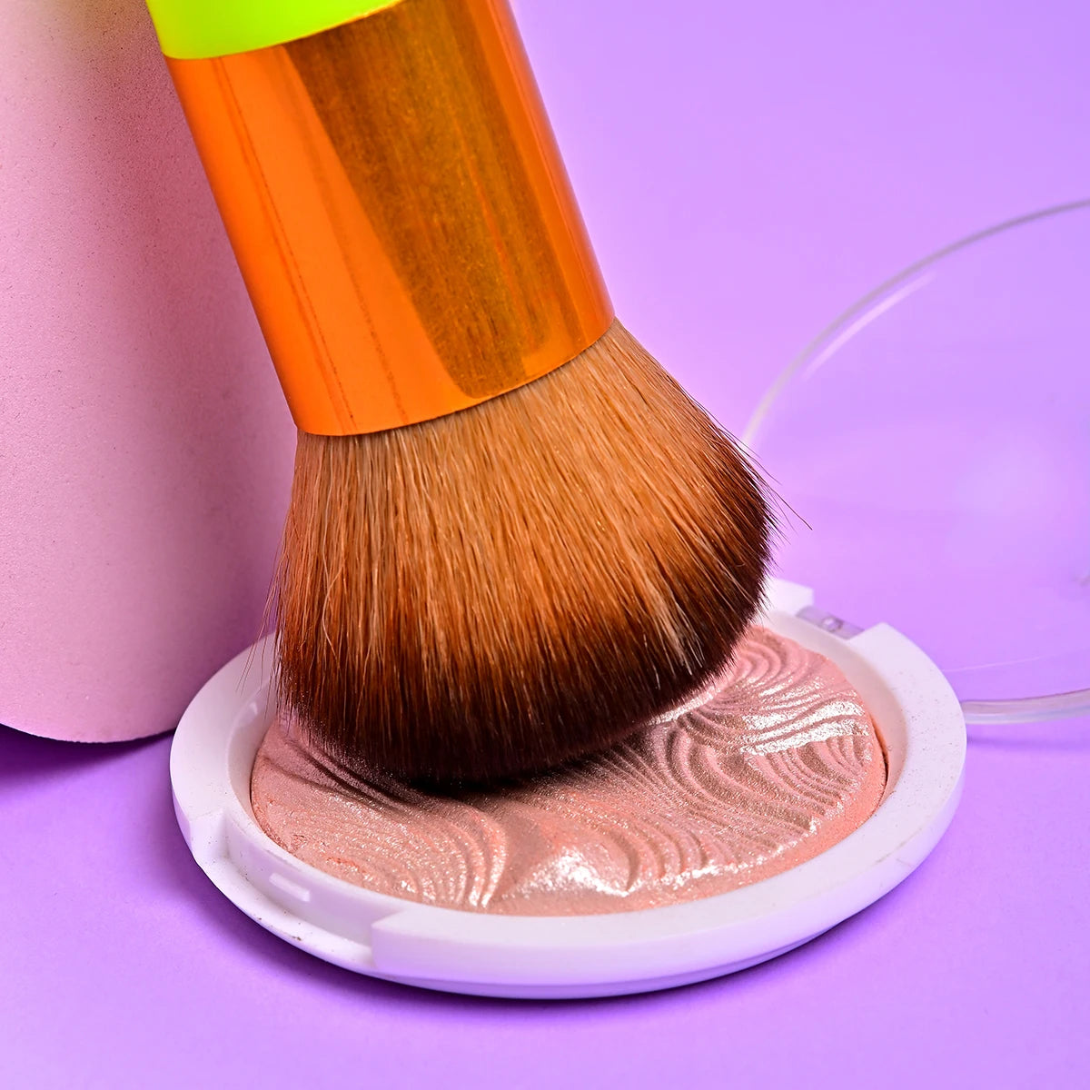 1 PCS Oversize Makeup Brush Random Color Powder Brush, Fluffy Kabuki Brush Makeup Brush For Perfect Foundation, Bronzer, Highlig Quake