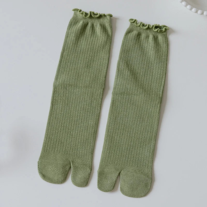 1Pair New High Quality Combed Cotton Split Toe Socks Unisex Simple Comfortable Two-Toed Socks Harajuku Men Women's Tabi Socks Quake One Size Green