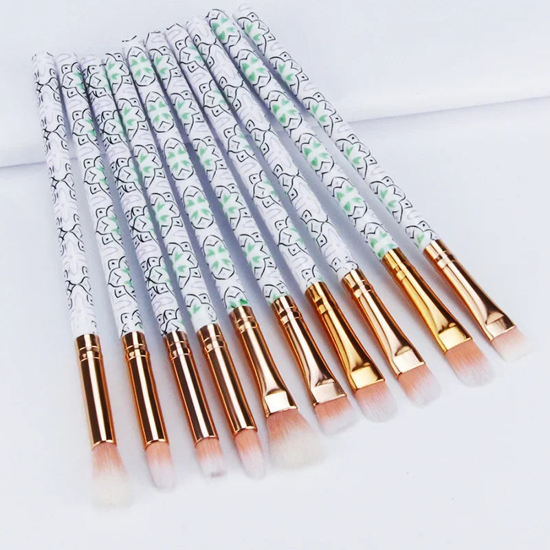 10Pcs/Lot Makeup Brushes Eyeshadow Eyebrow Fine Lines Depict Patterns Lip Professional Eye Part Makeup Brush Set Quake