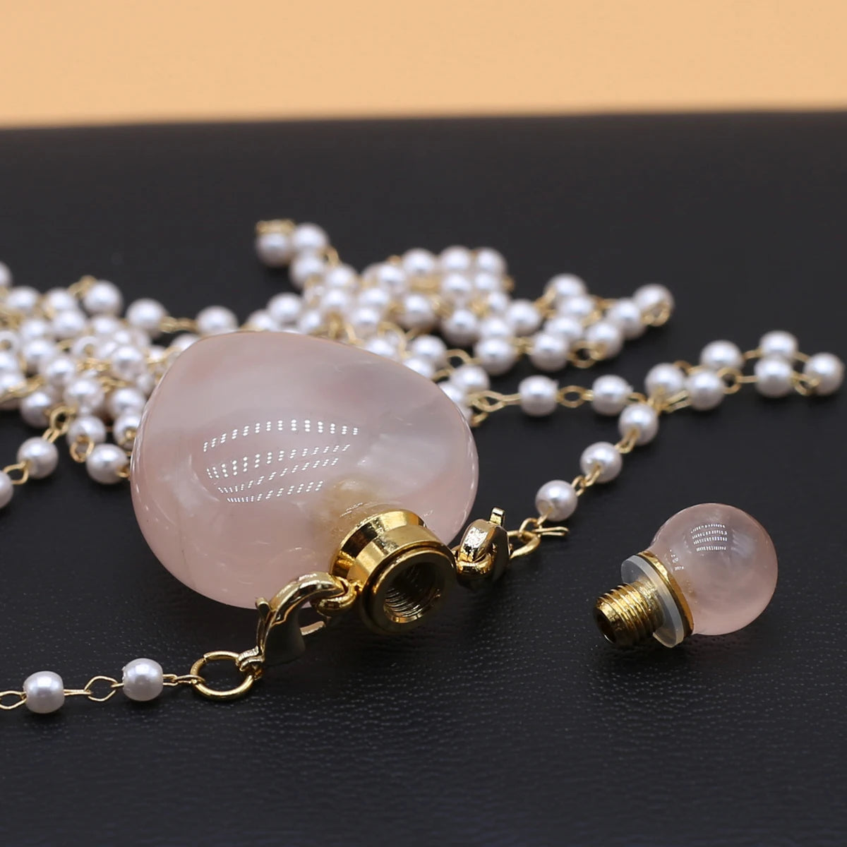 Perfume Bottle Necklace Natural Stone Rose Quartz Perfume Bottle Pendant For Women Christmas Halloween Gift Chain 80cm Quake