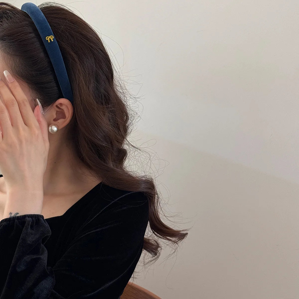 Velvet Bow Headband for Women Girls Sweet Vintage Elegant Solid Color Fabric Sponge High Skull Headband Hair Style Accessories Quake