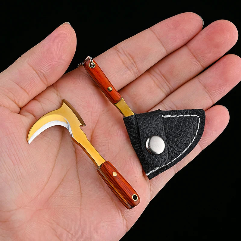 Keychain small kitchen knife mini sickle gift knife courier knife body knife key knife non-folding knife pendant accessories. Quake A 1pcs