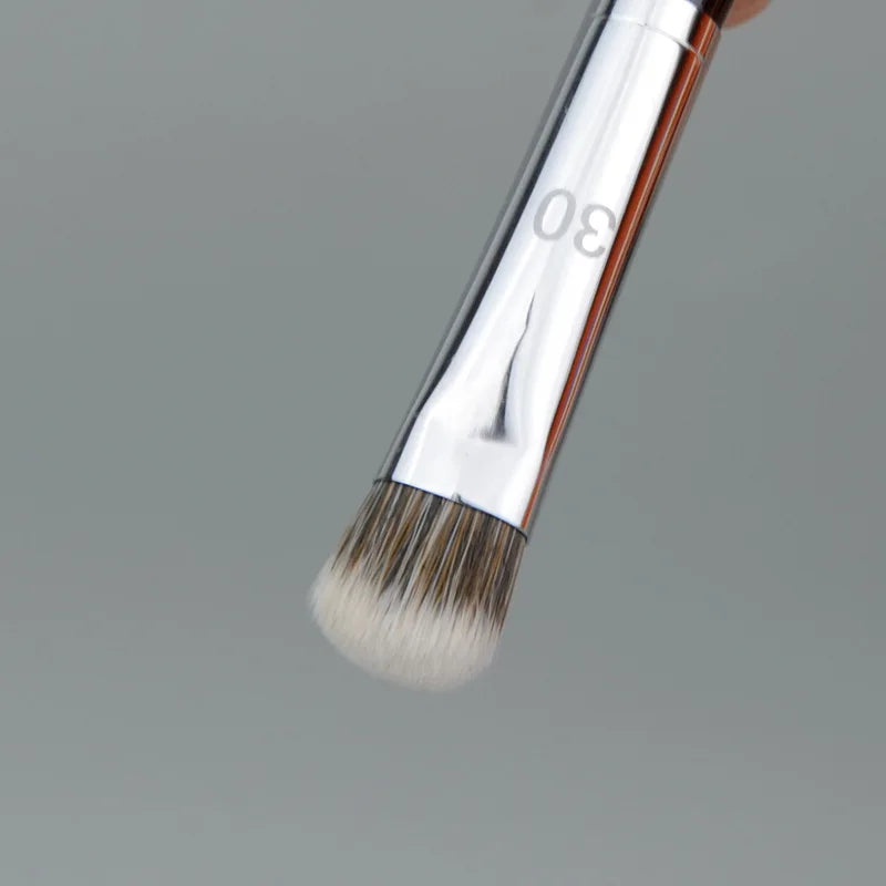 High End Black Long Handle No.30 Pro Makeup Brush Shadow Eyeshadow Blending Makeup Brushes Cosmetic Tools Quake