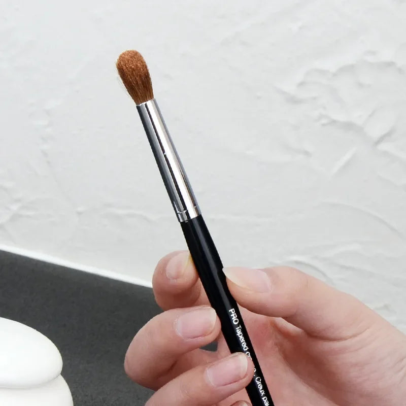 Professional Eyeshadow Brush Tapered Crease Precison Eye Makeup brush S19 Natural Goat Hair Beauty Cosmetic Blender Brush Quake