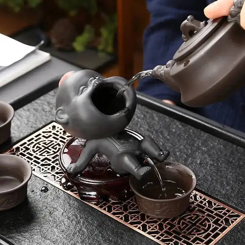 Pissing Tea Pet Tea Play Tea Tray Ornament Zisha Smiling Pissing Doll Color-changing Tea Pet Quake