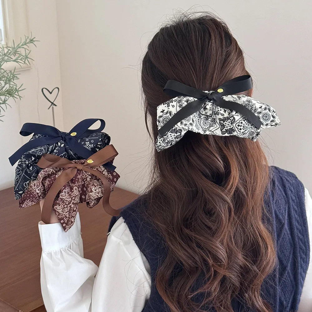 Vintage Floral Bow Ponytail Clip Korean Style Simple Elegant Fabric Pleated Skirt Spring Clip Back of The Head Ponytail Clip New Quake