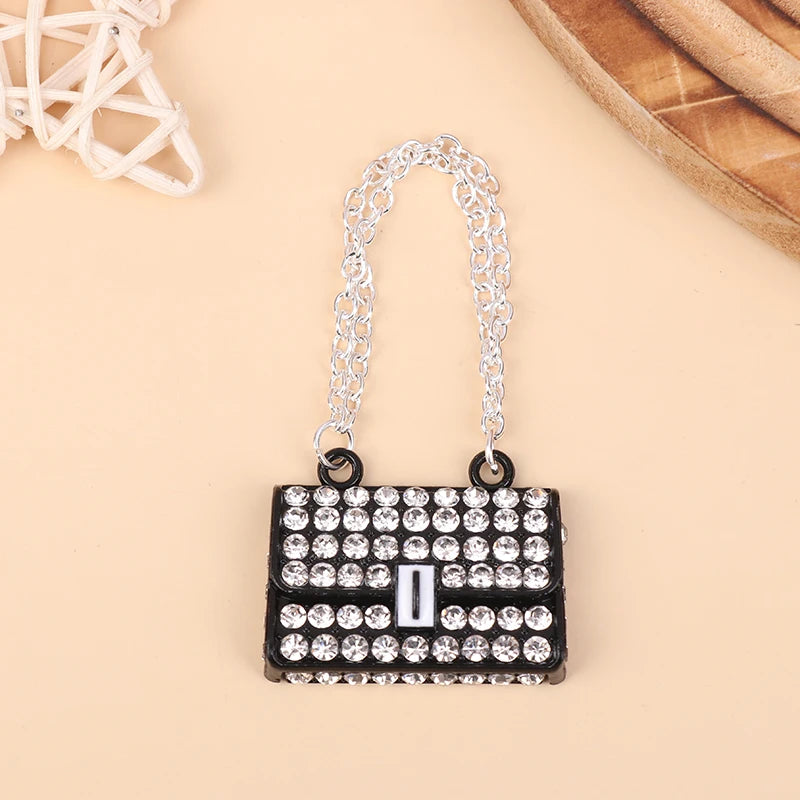 1Pcs Miniature Fashionable Dollhouse Metal Chain Handbag Set Pack Doll Bags for Clothes Accessories Toy for Kids Quake White
