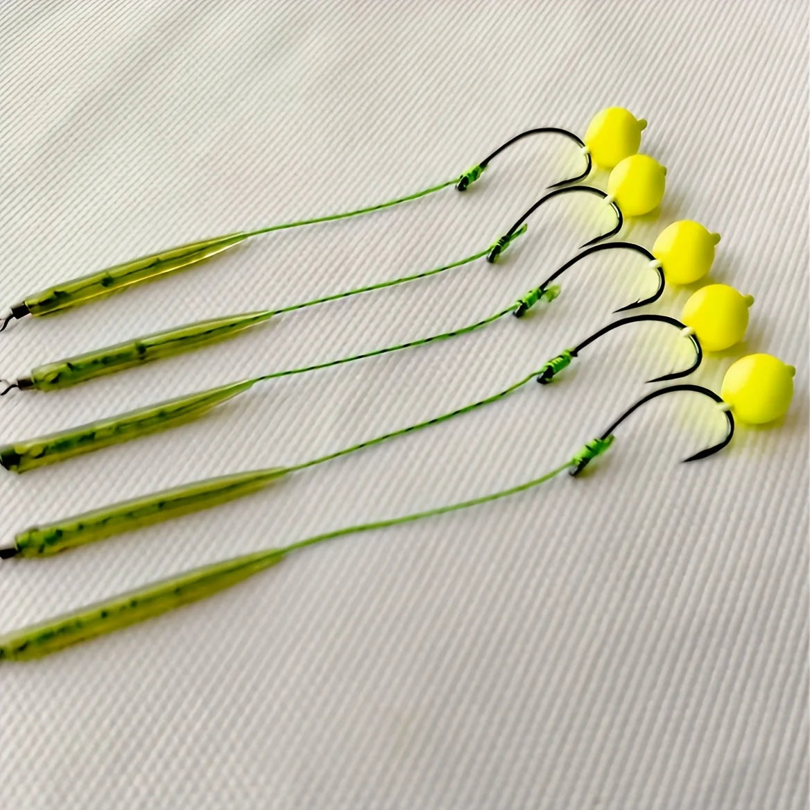 5pcs European Carp Fishing Setup with PVC Floats and Hooks - Ideal for Grass Carp and Bream, Bait Fishing Gear|Minimalist Design Quake