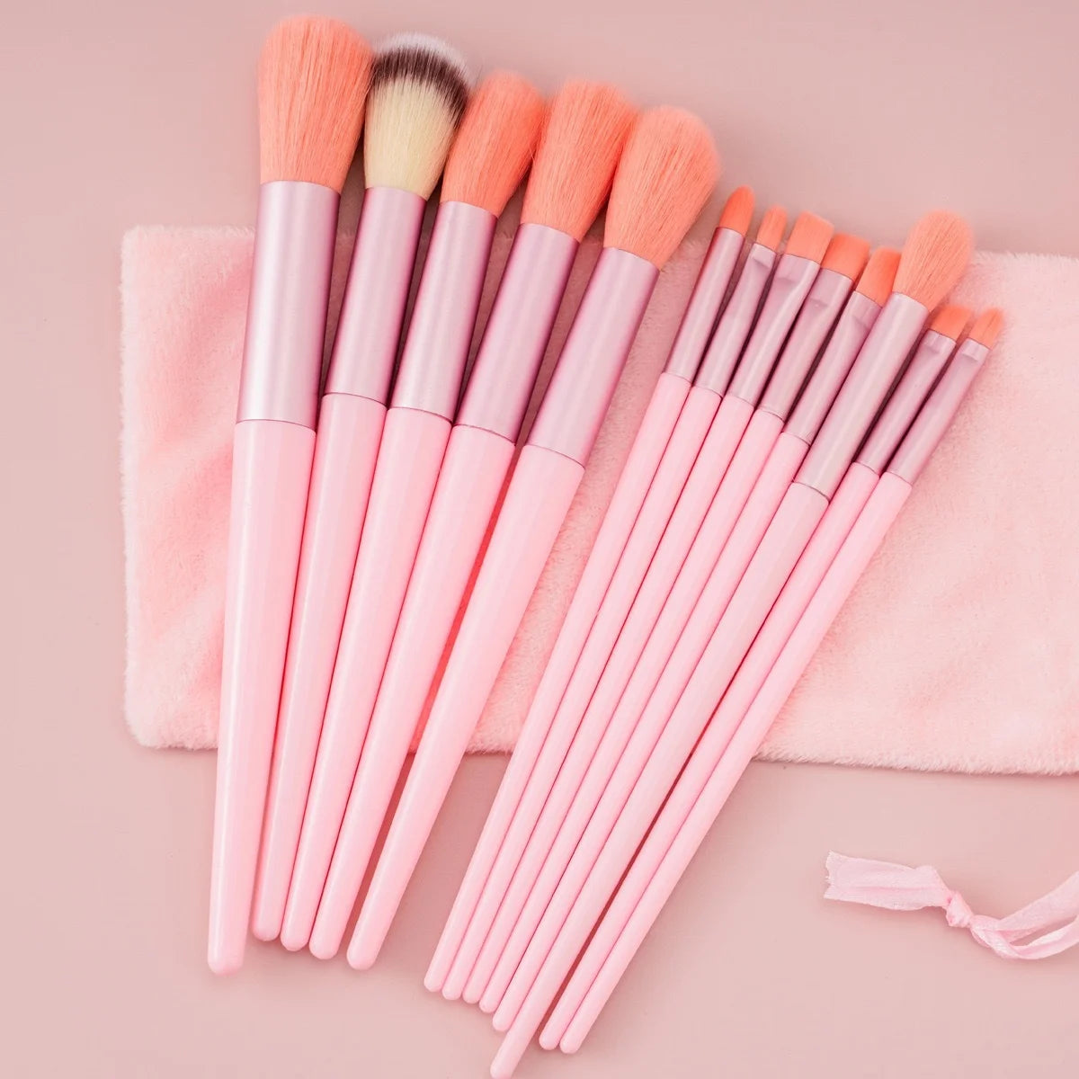 13/33pcs Professional Makeup Brush Set with Accessories for Combination Skin- Featuring Soft Brushes，Suitable for Beginners Quake