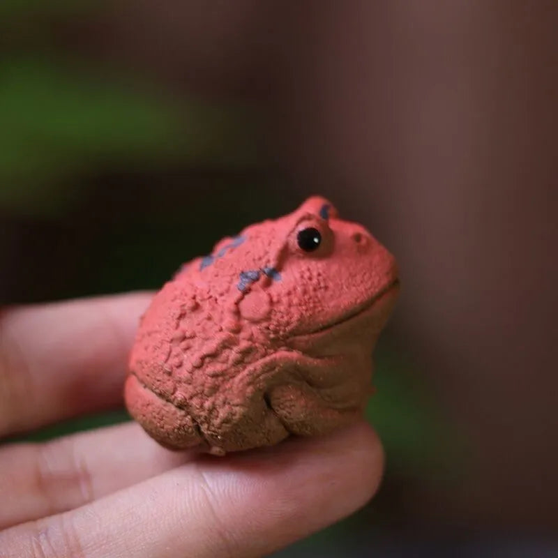 Zisha Tea Pet Small Horned Frog Premium Nurturable Wealth-Attracting Frog Tea Play Fish Tank Landscaping Decoration Tea Quake Red Horned Frog
