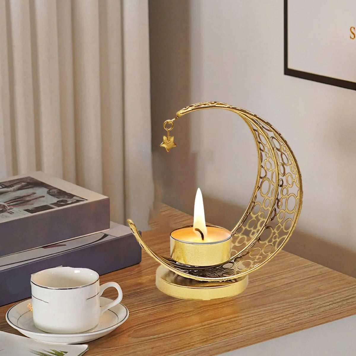 Moon Candle Holder Ornament Versatile Decorative Hollow Gifts Iron Candle Stand for Tabletop Anniversary Dining Room Quake Gold