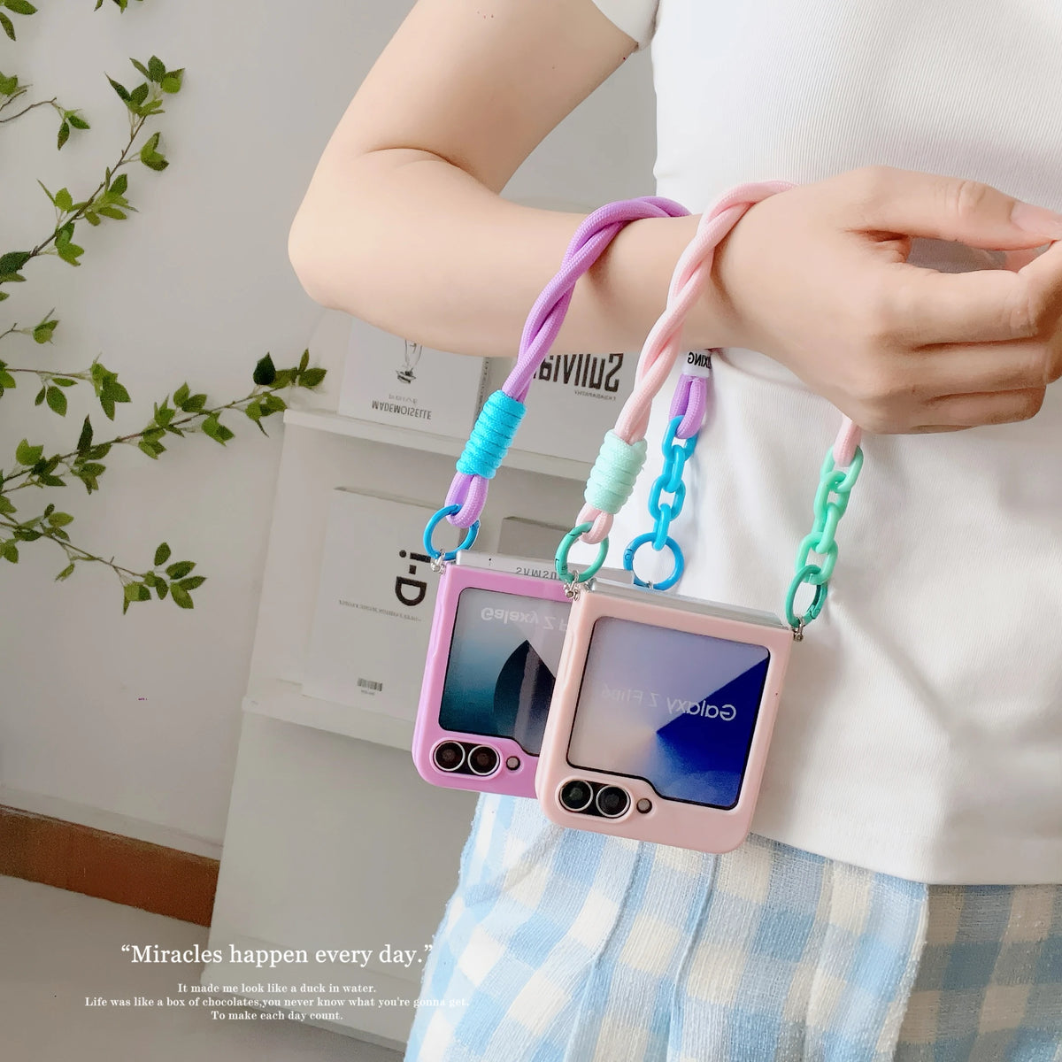 For Samsung Galaxy Z Flip7/Flip6/Flip5/Flip4 Anti-Drop Soft Phone Case with Lanyard Durable Protective Cover for Women Men Quake