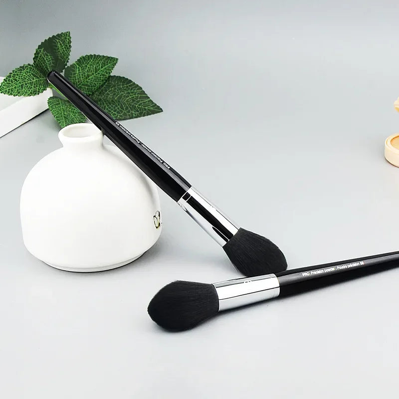 Big Size PRO Precision Powder Brush S59 Flame Shape Blush Compact Powder Makeup Brush Beauty Collection Quake